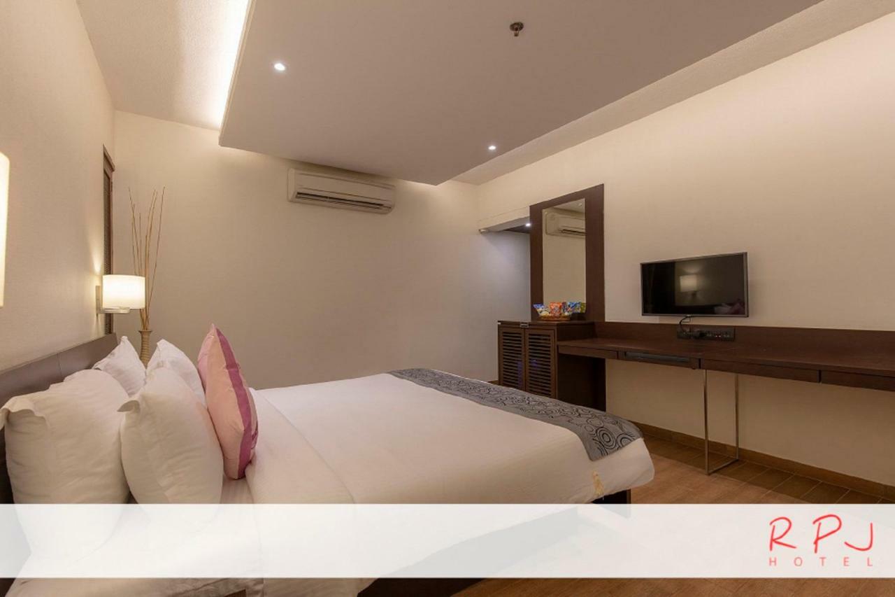 Rpj Hotel Rádzskot Kültér fotó