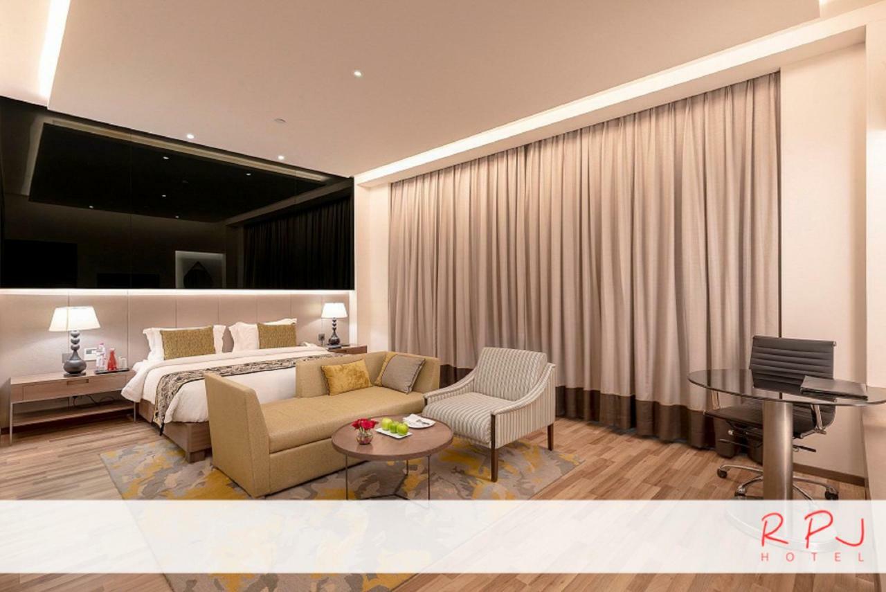 Rpj Hotel Rádzskot Kültér fotó