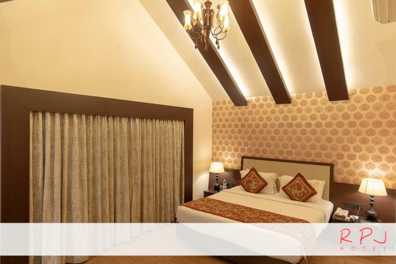Rpj Hotel Rádzskot Kültér fotó